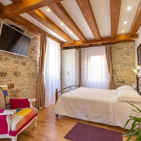 ספליט Studios Aurelia Palace חדר תמונה