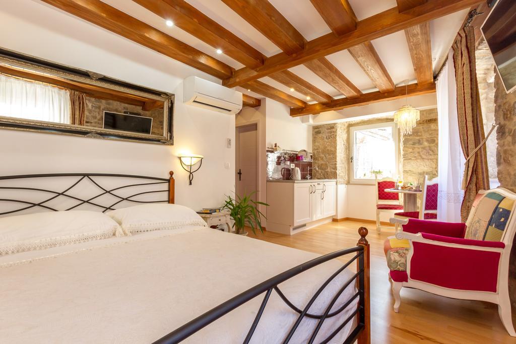 ספליט Studios Aurelia Palace חדר תמונה