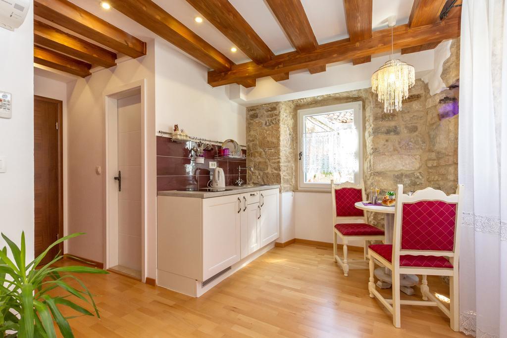 ספליט Studios Aurelia Palace חדר תמונה