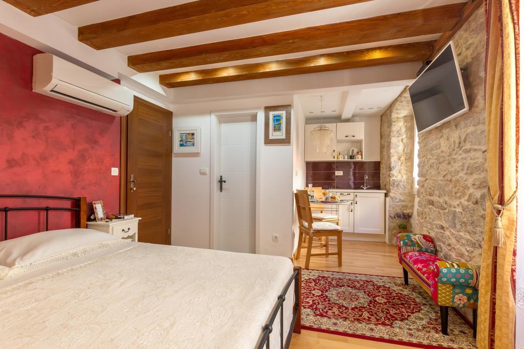 ספליט Studios Aurelia Palace חדר תמונה